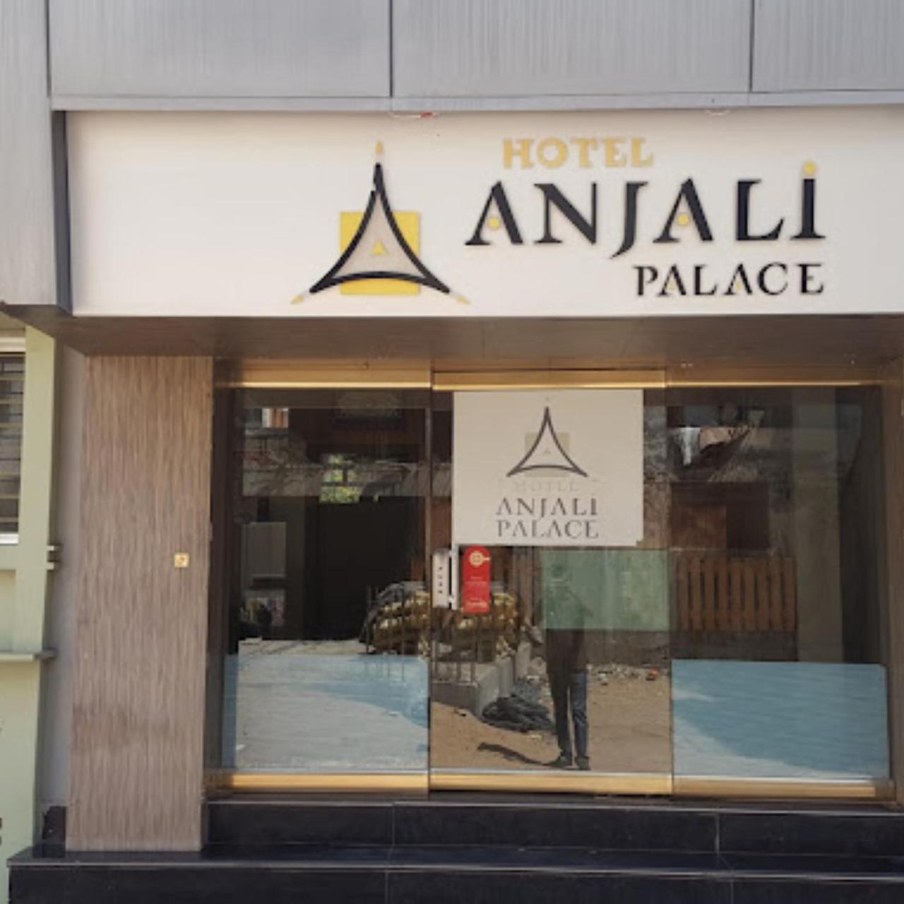 Hotel Anjali Palace Bhudzs Kültér fotó