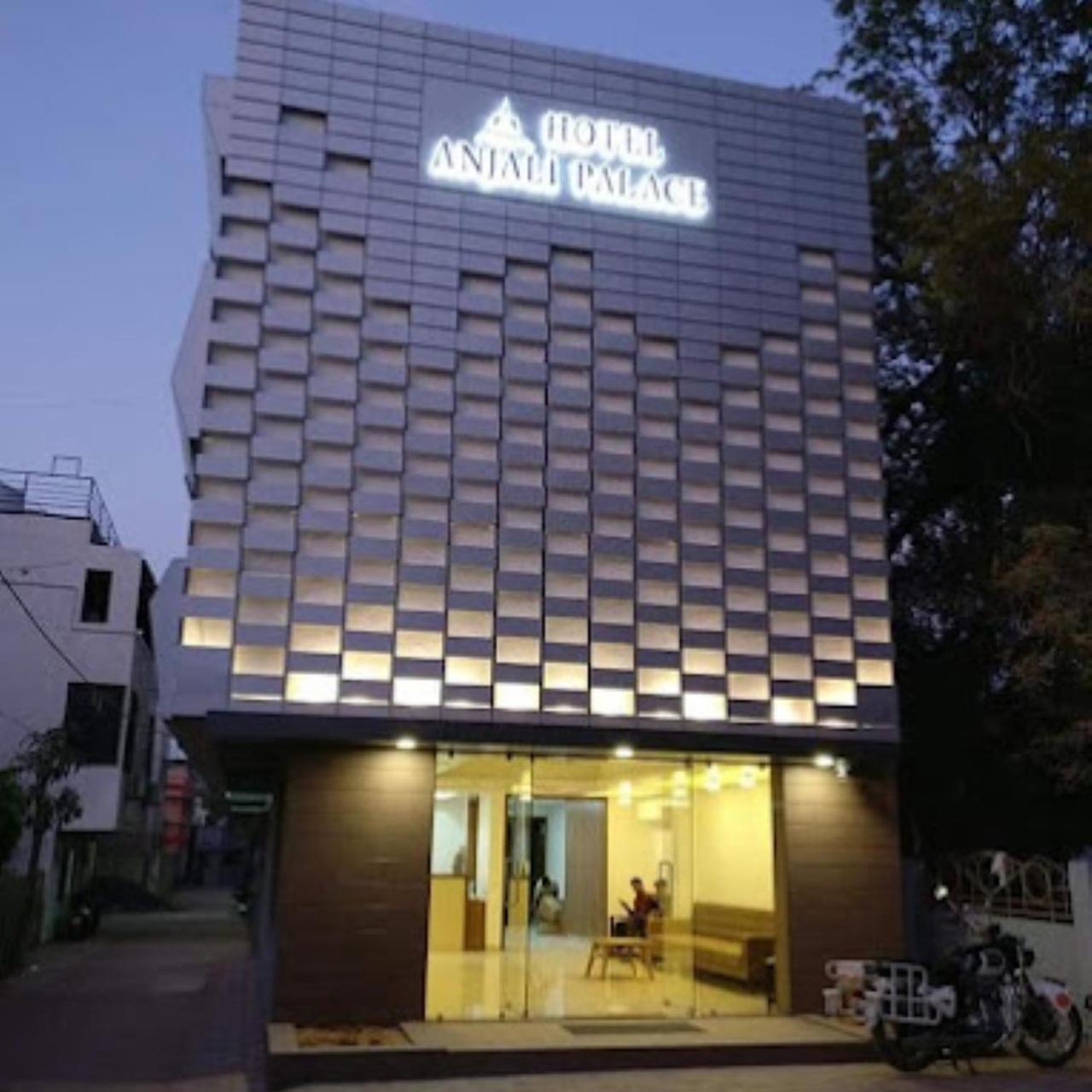 Hotel Anjali Palace Bhudzs Kültér fotó